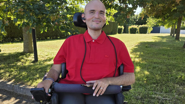 "Chemins impraticables" : un Lyonnais handicapé attaque la Ville, échange tendu avec une élue écologiste