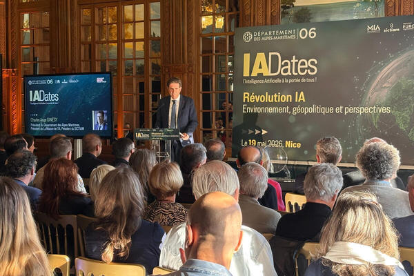« La France a une carte à jouer » : à Nice, cet entrepreneur, ex-président du Conseil national du numérique, plaide pour les atouts de l’intelligence artificielle