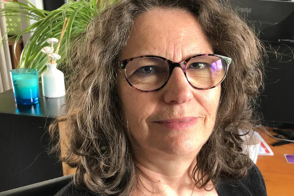 "Je les vois évoluer, prendre confiance, être moins stressés" : à Reims, une coach scolaire accompagne les élèves en difficulté